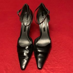 Enzo Angeolini black leather strap 2.5” heels size 9.5 worn twice